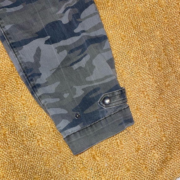 Camo Express Pants - Picture 7 of 10